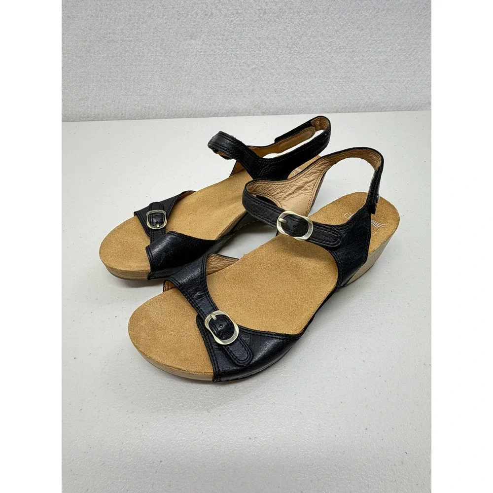 Dansko brand model
